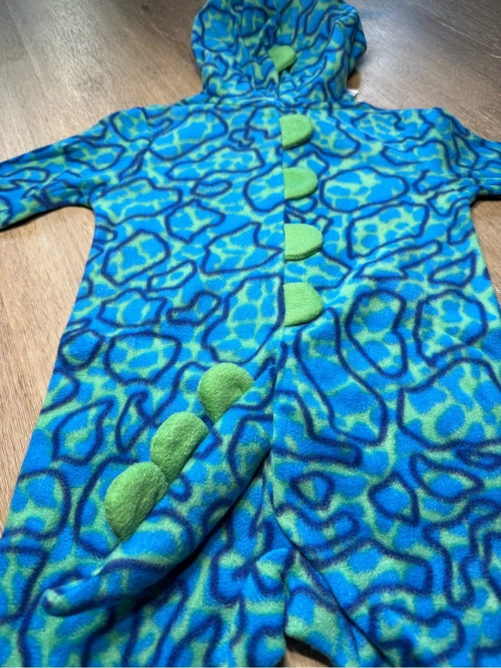 None blue green
